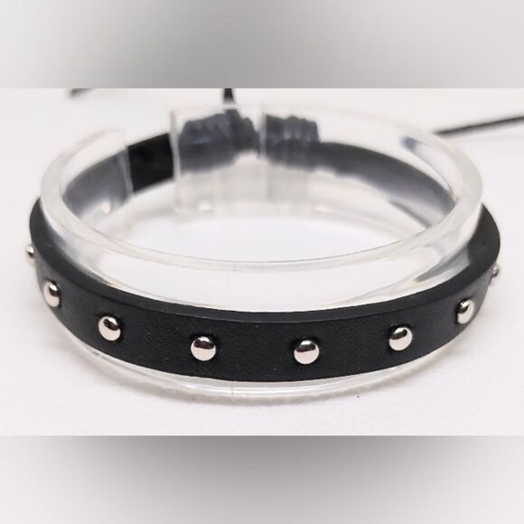 Men's bracelet leather studded black new e53 - Picture 1 of 1